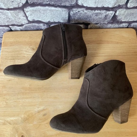 Report Brown Faux Suede Boots Size 8.5 - Picture 3 of 7